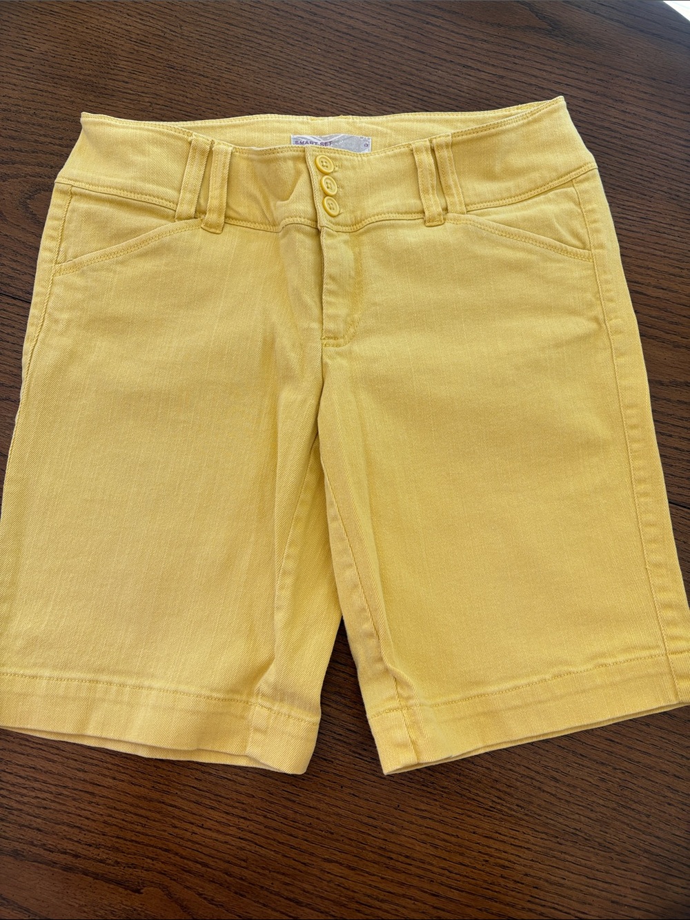Smart Set Yellow Stretch Bermuda Shorts